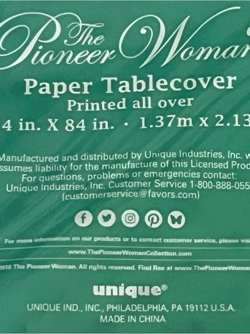 Pioneer Woman Juliette 10.7” Scallop Melamine Party Plates-2 Paper Tablecover.